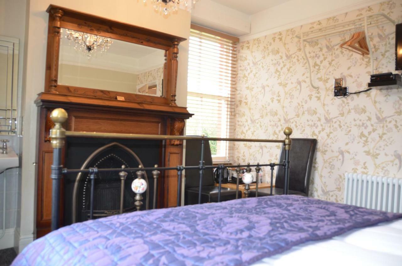 Rosedale Retreat Bed And Breakfast เฮย์-ออน-วาย ภายนอก รูปภาพ