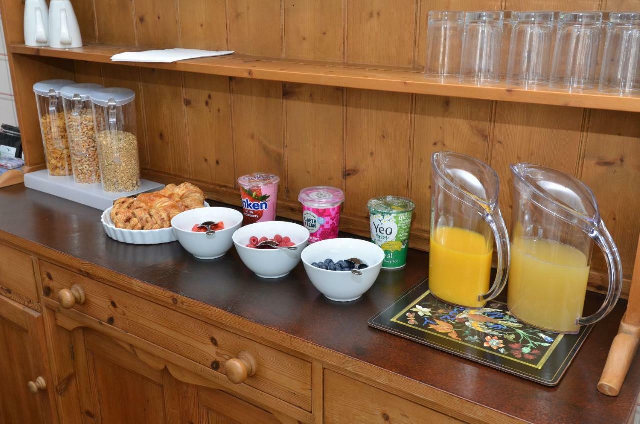 Rosedale Retreat Bed And Breakfast เฮย์-ออน-วาย ภายนอก รูปภาพ