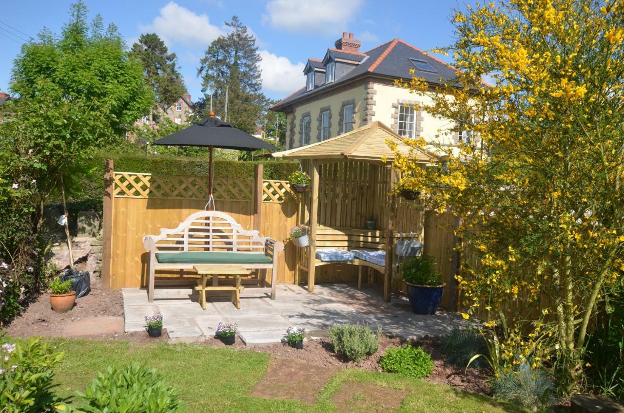Rosedale Retreat Bed And Breakfast เฮย์-ออน-วาย ภายนอก รูปภาพ